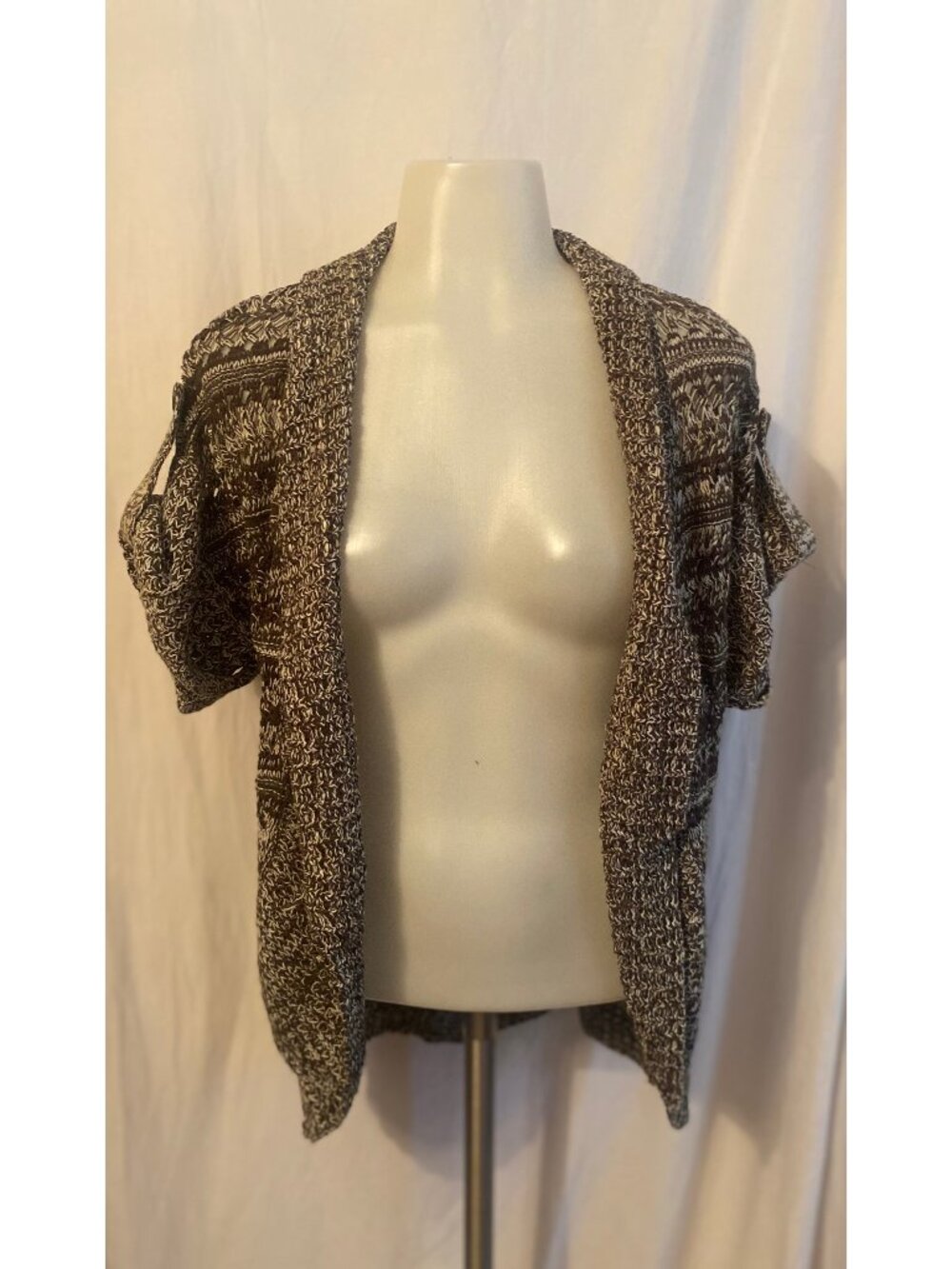 Mudd Black And Cream Geometric Open Front Cardigan Sweater